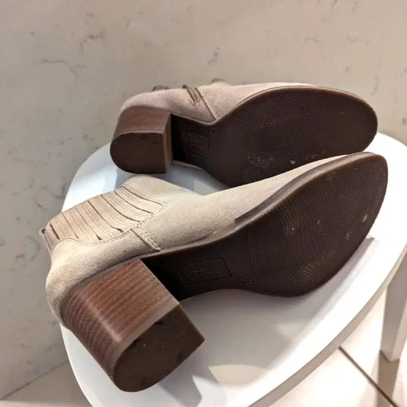 Crown Vintage Taupe Suede Leather Western Ankle Booties Block Heel Size 7.5 - Picture 4 of 11